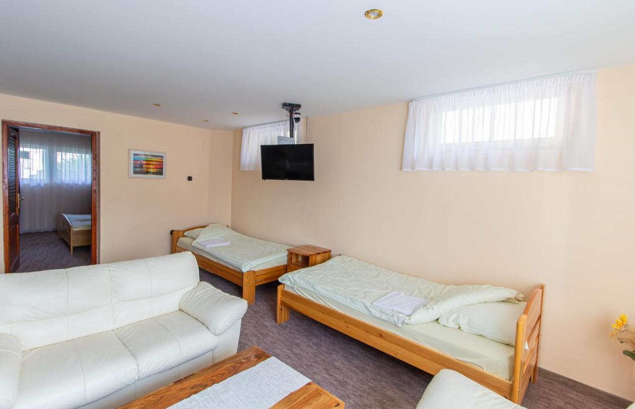 Deli Terasz B Apartman Free Parking, Self-Check-In Anytime Győr Exterior foto