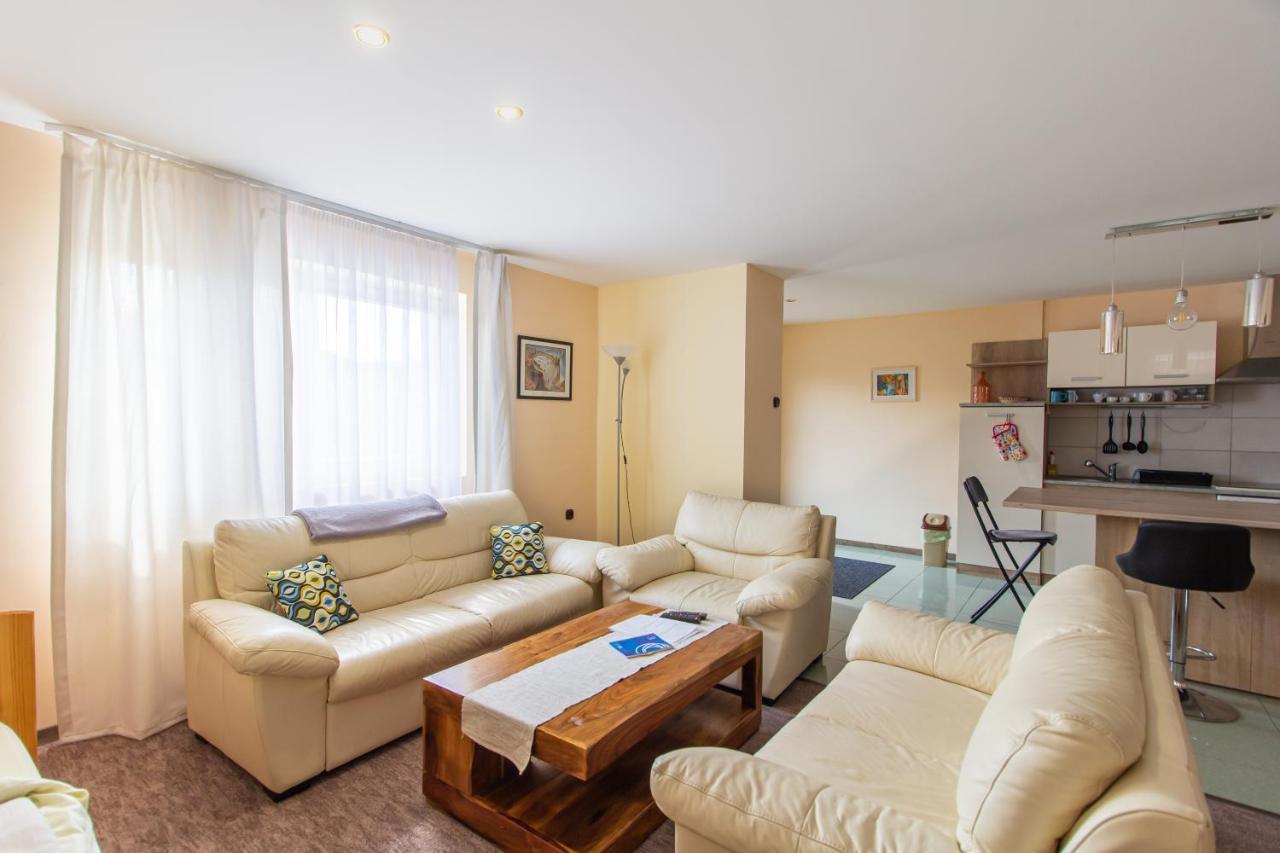 Deli Terasz B Apartman Free Parking, Self-Check-In Anytime Győr Exterior foto