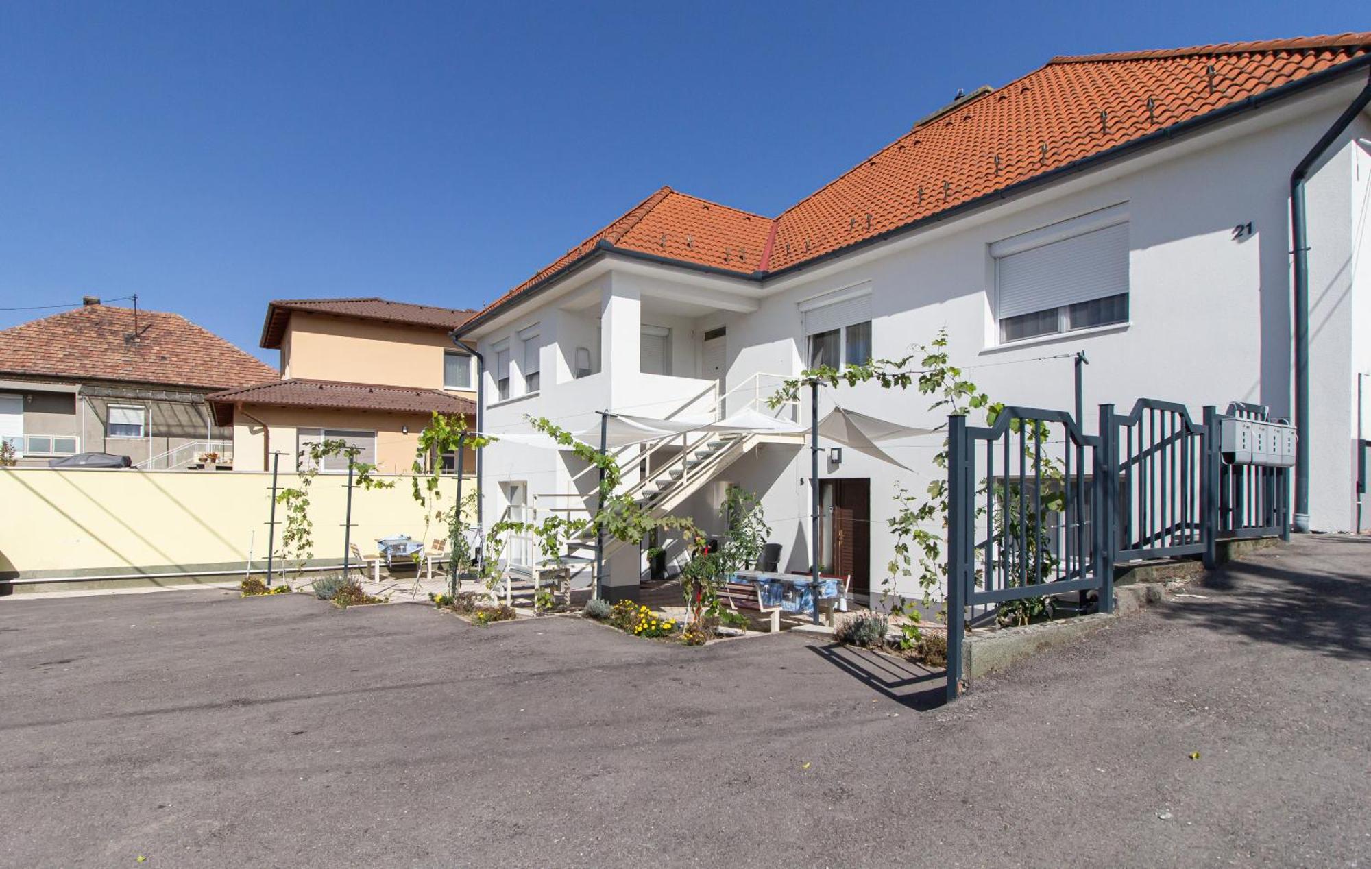 Deli Terasz B Apartman Free Parking, Self-Check-In Anytime Győr Exterior foto